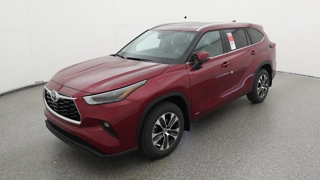 New 2026 Toyota Highlander XLE AWD/4WD image 1