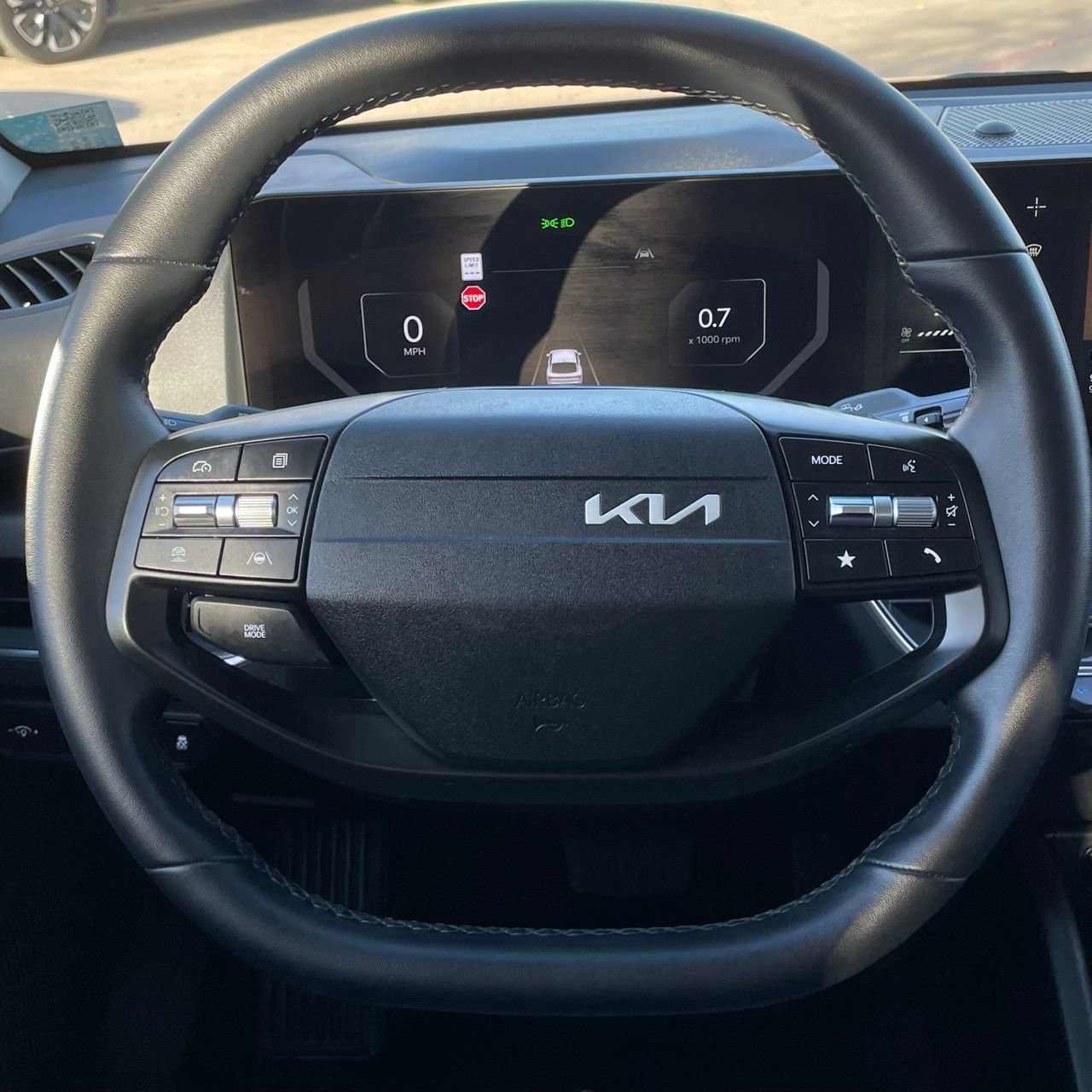 Used 2025 Kia K4 EX image 12