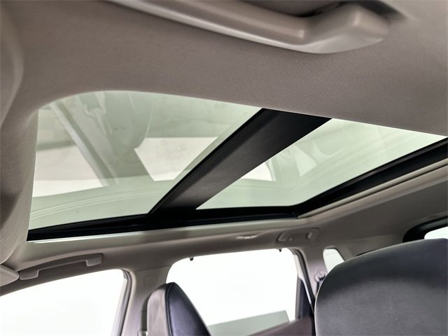 Used 2021 Nissan Rogue SV w/ Premium Package image 19