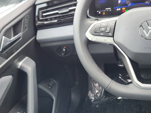 New 2026 Volkswagen Jetta SE FWD image 27