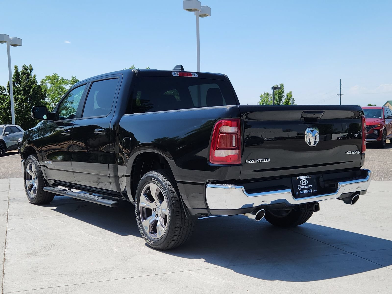 Used 2023 RAM 1500 Laramie AWD/4WD image 3