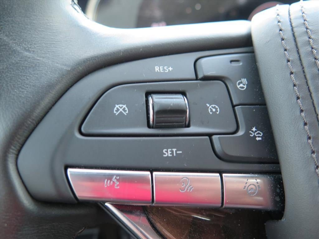 Certified 2023 Cadillac Escalade Sport Platinum w/ LPO, ONYX Package image 22