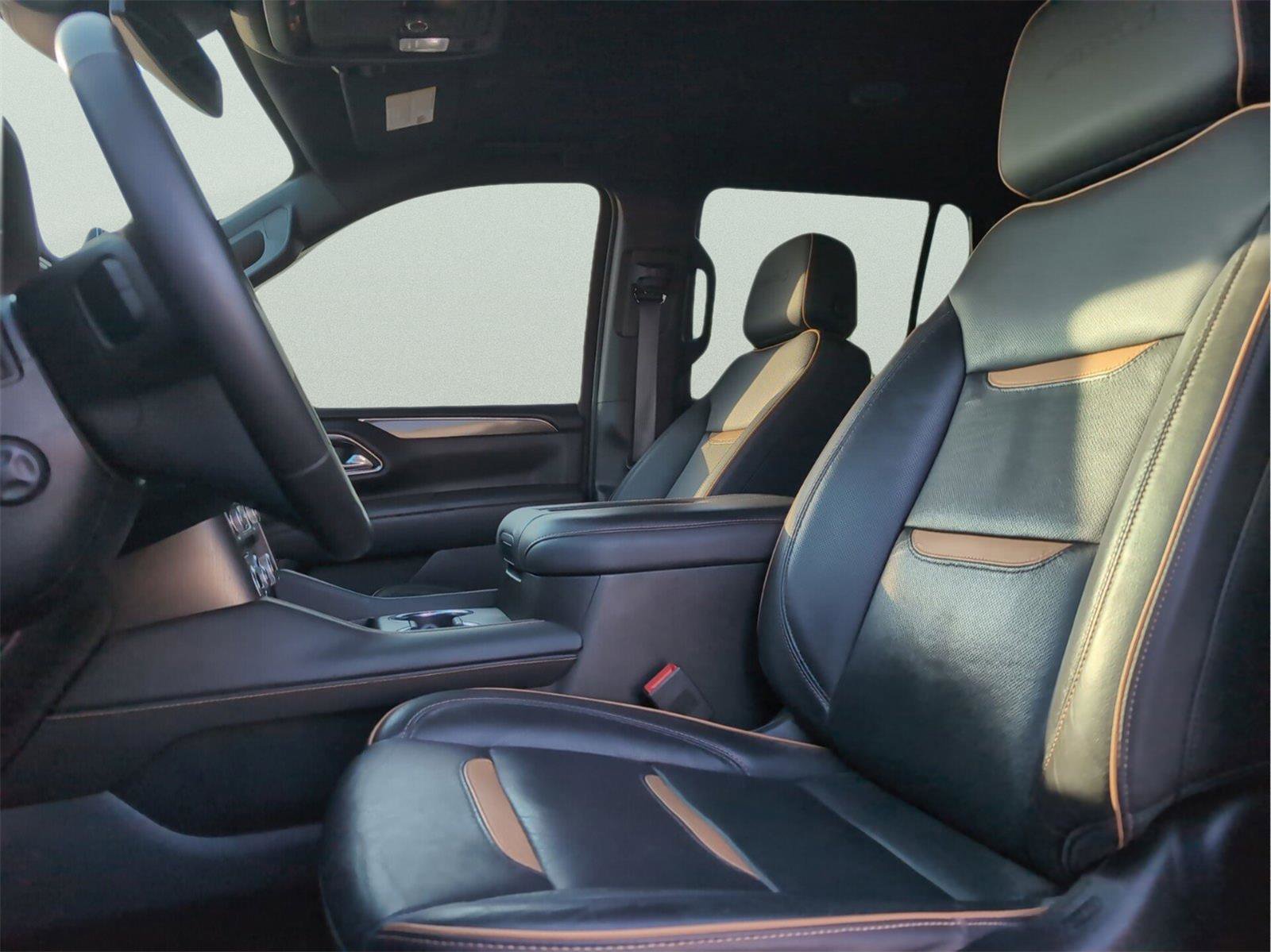 Used 2023 GMC Yukon AT4 w/ Max Trailering Package AWD/4WD image 18