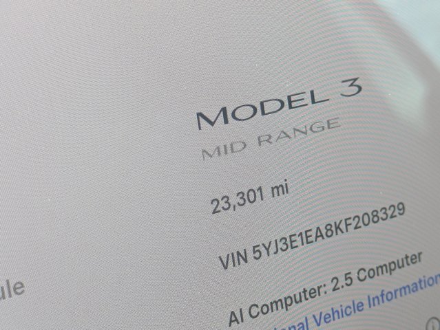 Used 2019 Tesla Model 3 Mid Range image 11