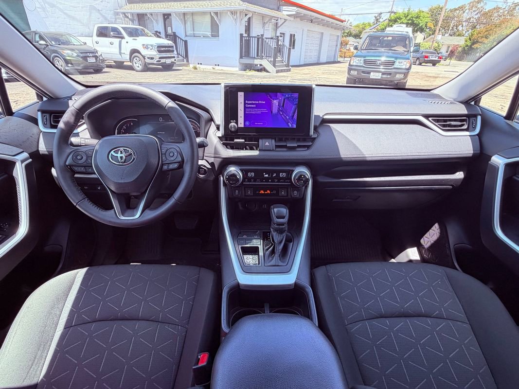 Used 2023 Toyota RAV4 XLE w/ Convenience Package FWD image 23