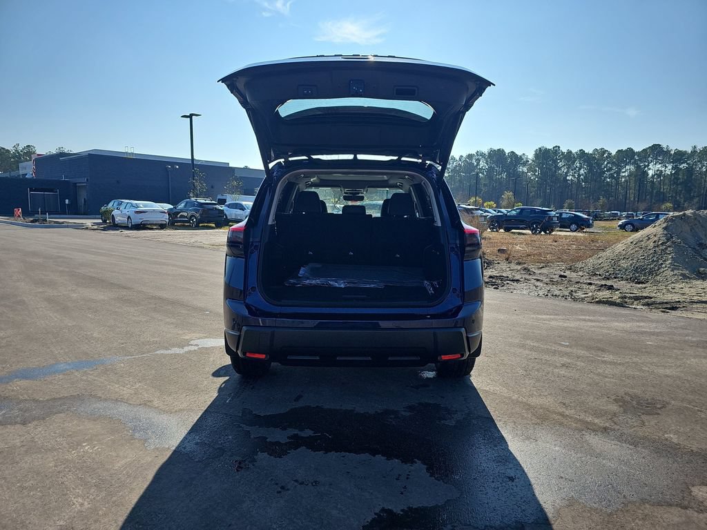 New 2026 Nissan Rogue Dark Armor FWD image 16
