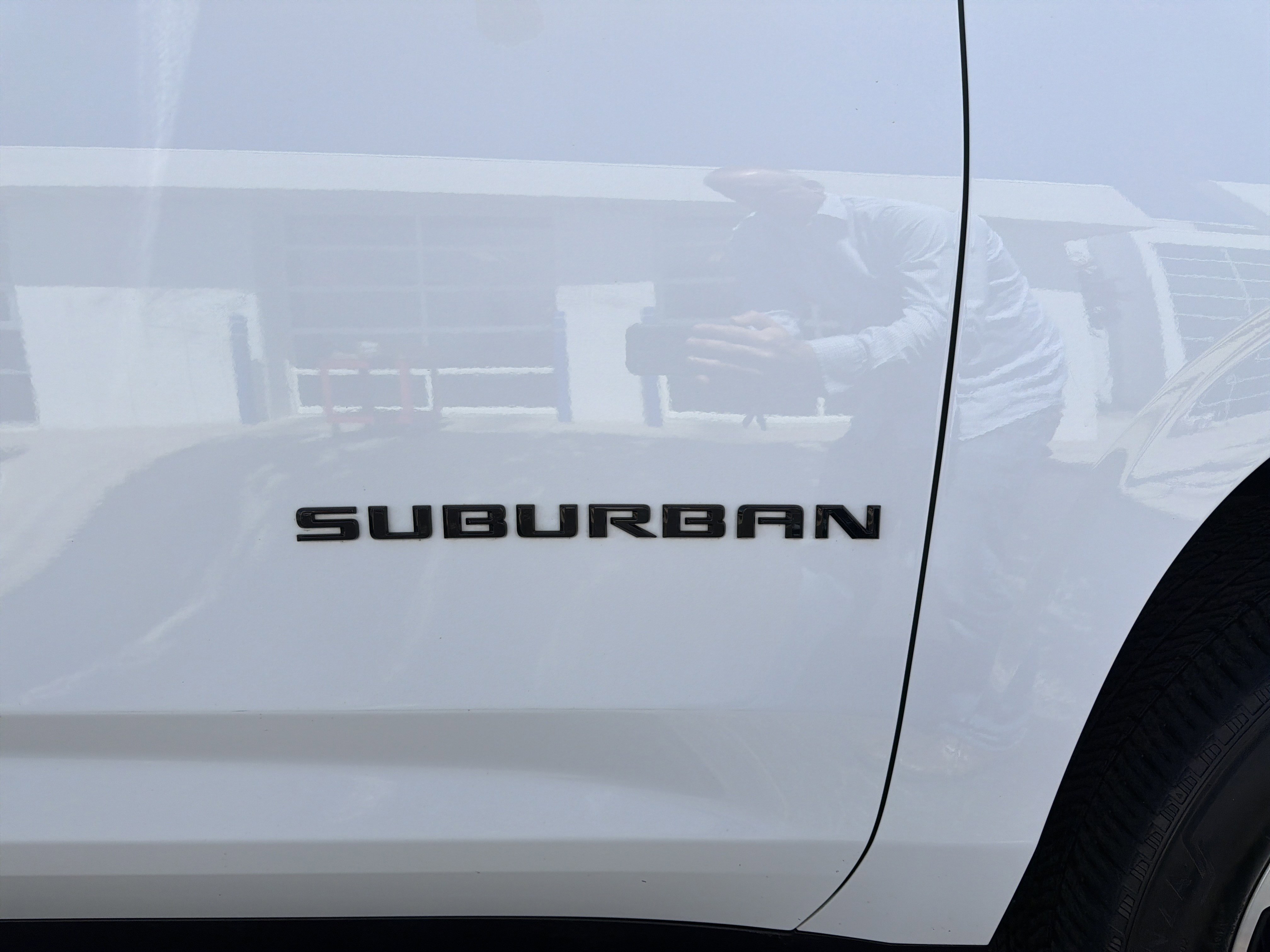 Used 2024 Chevrolet Suburban RST w/ Luxury Package AWD/4WD image 7