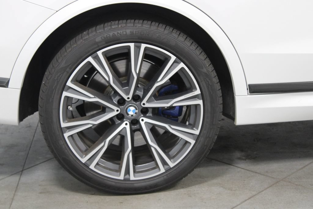 Used 2021 BMW X7 M50i w/ Executive Package AWD/4WD image 13