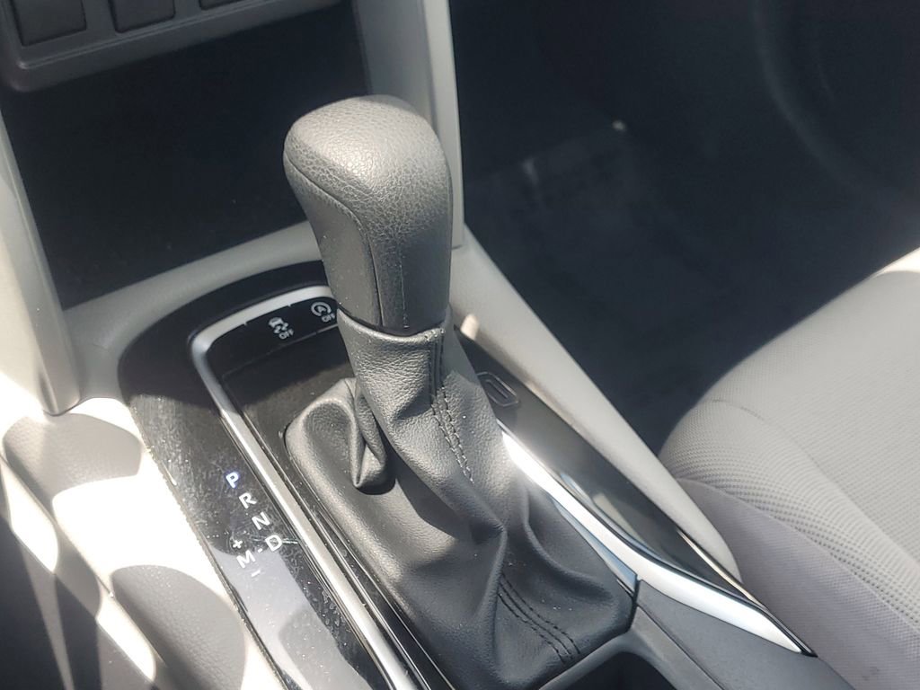 Used 2025 Toyota Corolla Cross L FWD image 27