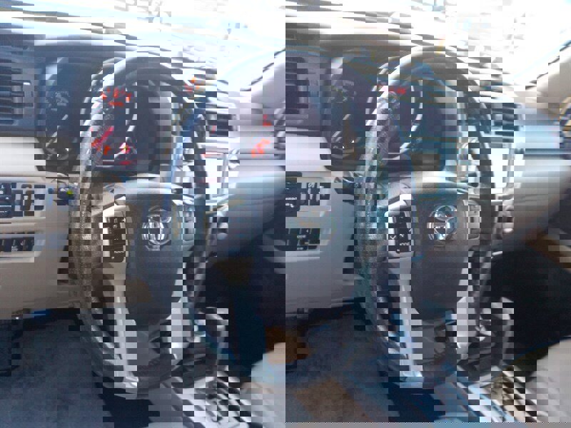 Used 2013 Toyota 4Runner SR5 w/ Premium Pkg image 8