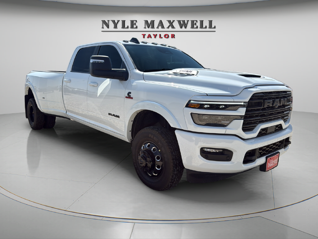 New 2027 RAM 3500 Laramie w/ Night Edition AWD/4WD image 14