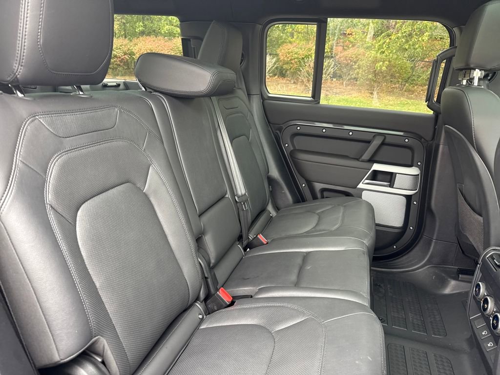 New 2024 Land Rover Defender 130 S image 14