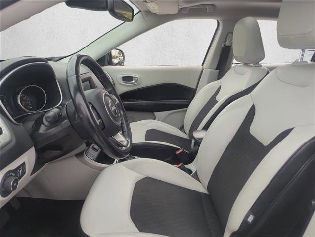 Used 2019 Jeep Compass Latitude w/ Popular Equipment Group image 12