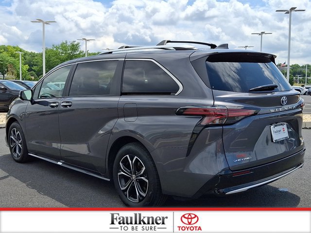 Certified 2025 Toyota Sienna Platinum AWD/4WD image 4