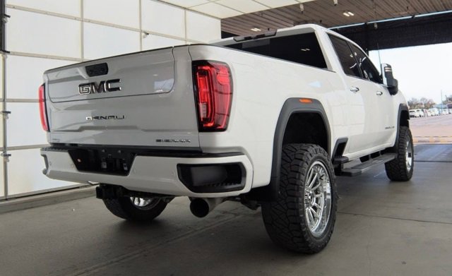 Used 2022 GMC Sierra 2500 Denali image 3