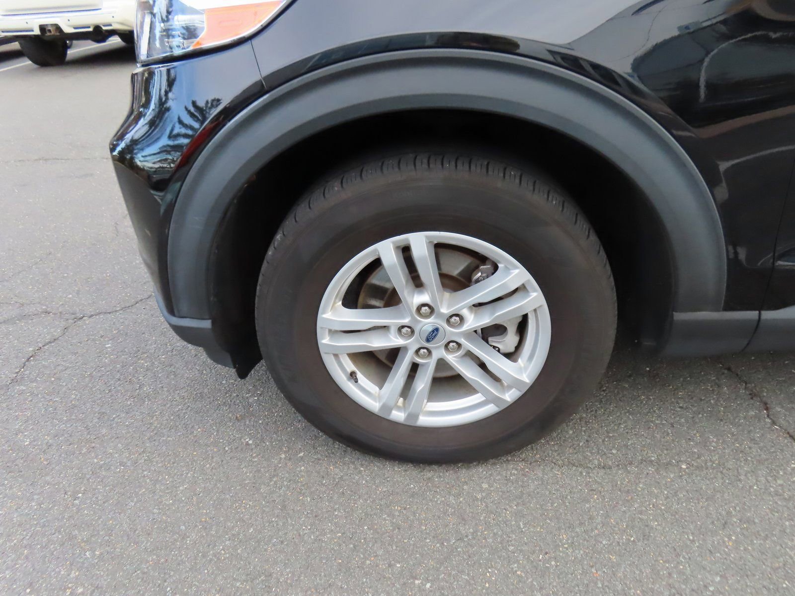 Used 2023 Ford Explorer XLT w/ Equipment Group 202A image 11