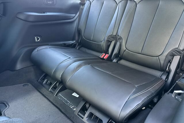 New 2026 Jeep Grand Cherokee L Limited AWD/4WD image 12