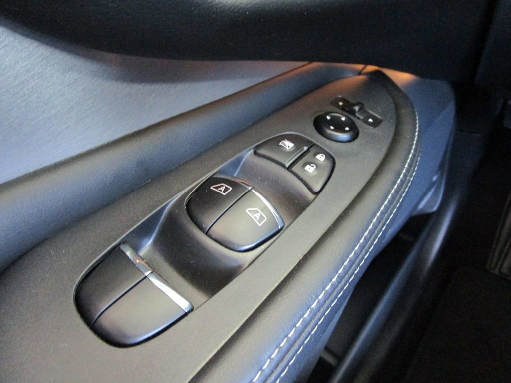 Used 2024 Nissan Murano SL image 32