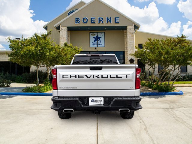 Used 2022 Chevrolet Silverado 1500 LT Trail Boss w/ Convenience Package II image 3