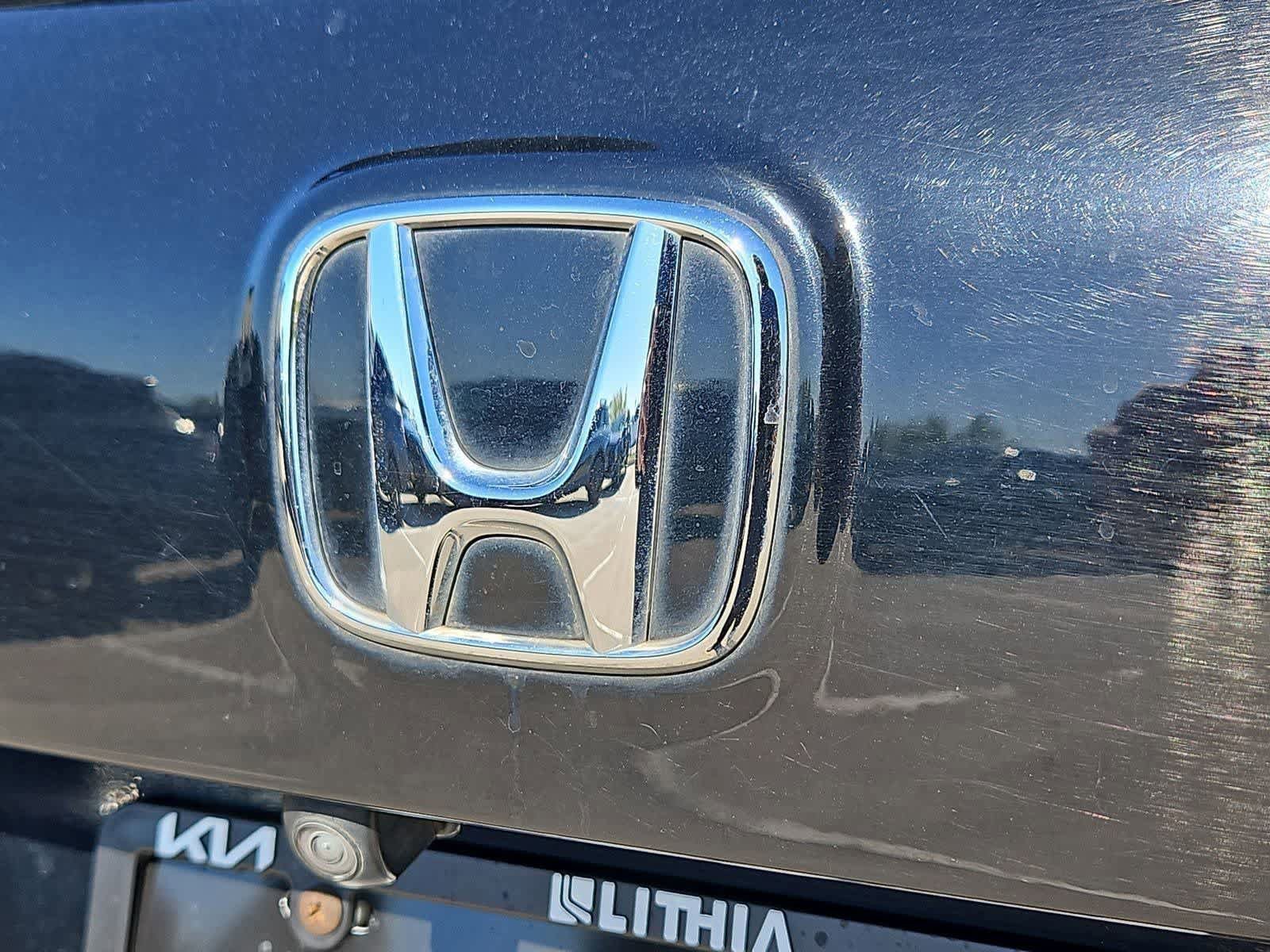 Used 2020 Honda Pilot Touring image 11