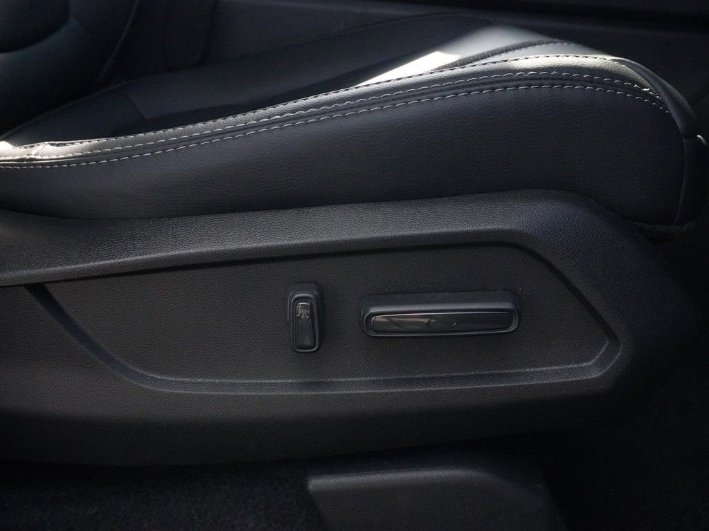Used 2025 Honda Pilot Touring image 29