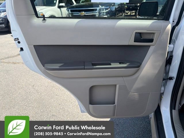 Used 2009 Ford Escape XLT FWD image 27