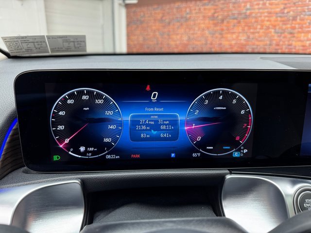 Used 2025 Mercedes-Benz GLB 250 4MATIC image 15