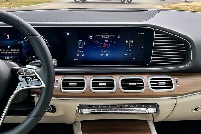 New 2025 Mercedes-Benz GLE 450e 4MATIC image 6