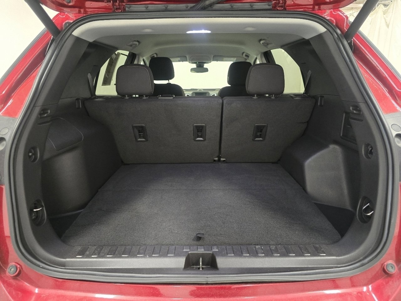 Used 2023 Chevrolet Equinox LT image 16