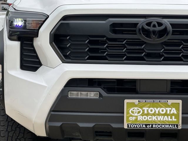 Used 2024 Toyota Tacoma TRD Off-Road AWD/4WD image 8