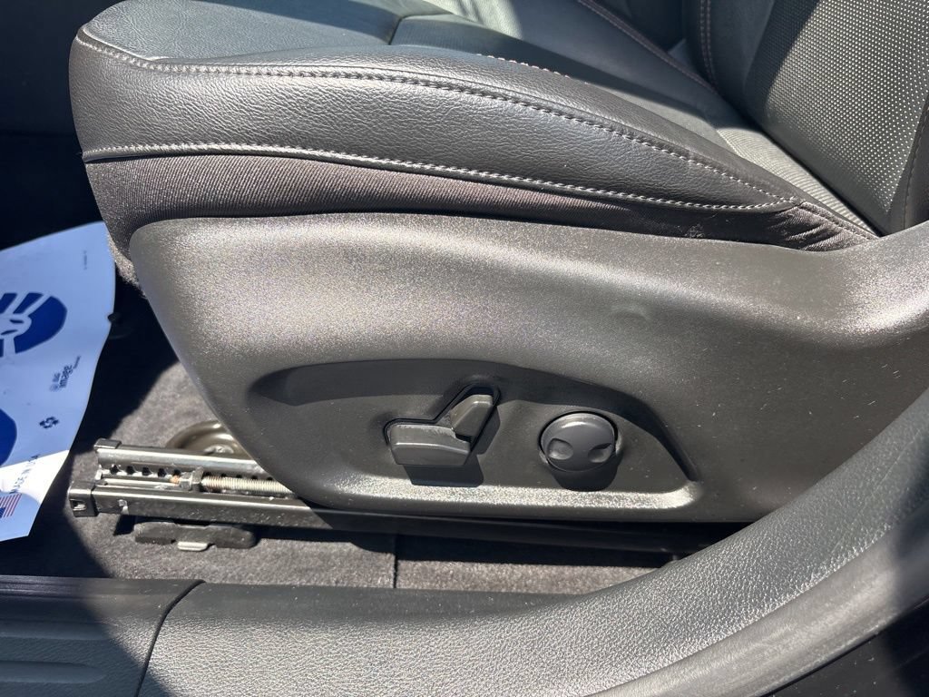 Certified 2022 Jeep Compass Limited AWD/4WD image 13
