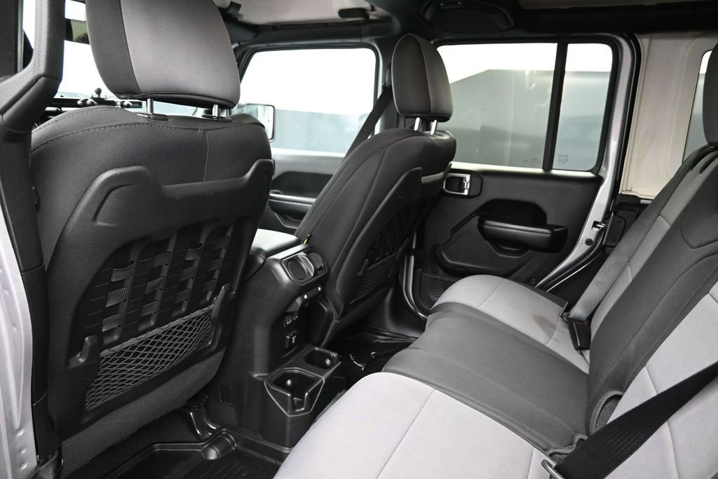 Used 2020 Jeep Wrangler Unlimited Rubicon AWD/4WD image 25
