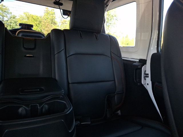 Used 2025 Jeep Wrangler Unlimited Rubicon w/ Safety Group AWD/4WD image 23