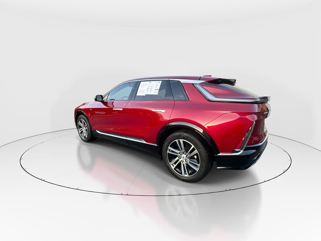 Used 2024 Cadillac Lyriq Luxury image 6