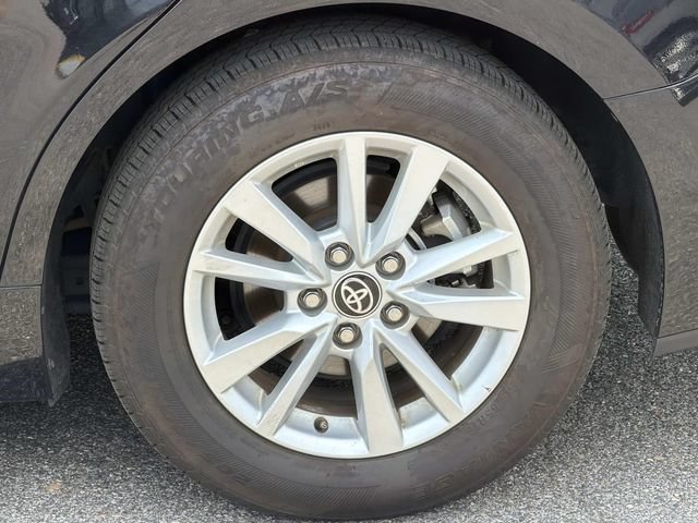 Used 2025 Toyota Camry LE FWD image 15