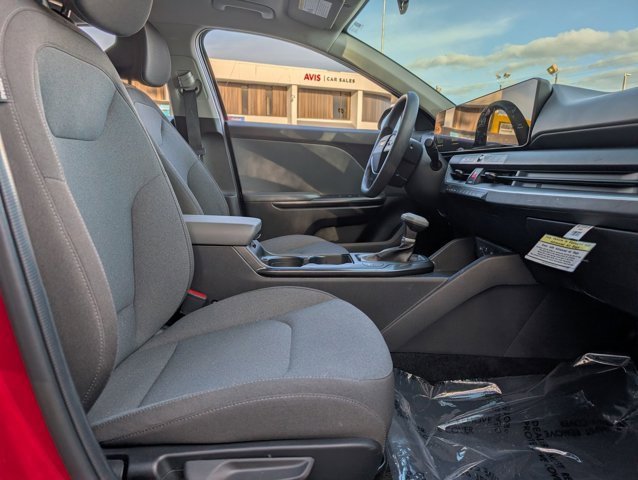Used 2025 Kia K4 LXS image 30