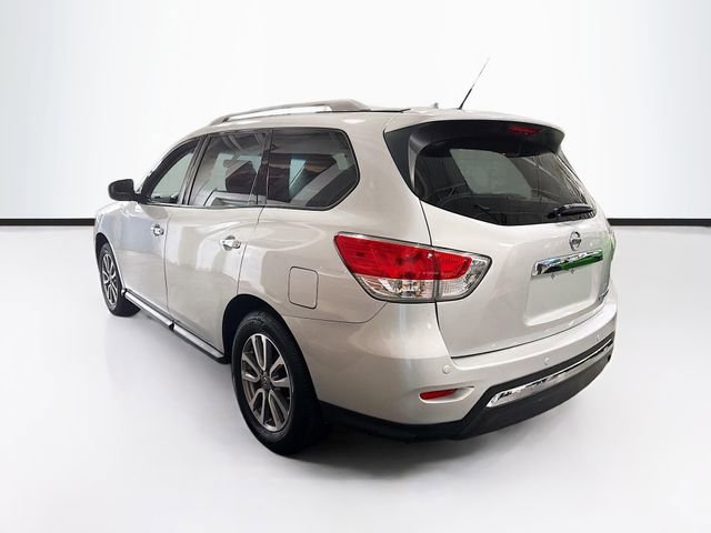 Used 2016 Nissan Pathfinder SV image 8