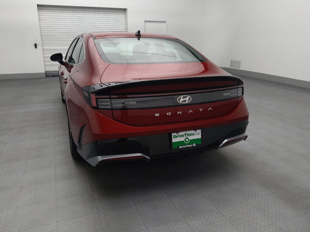 Used 2025 Hyundai Sonata SEL FWD image 6