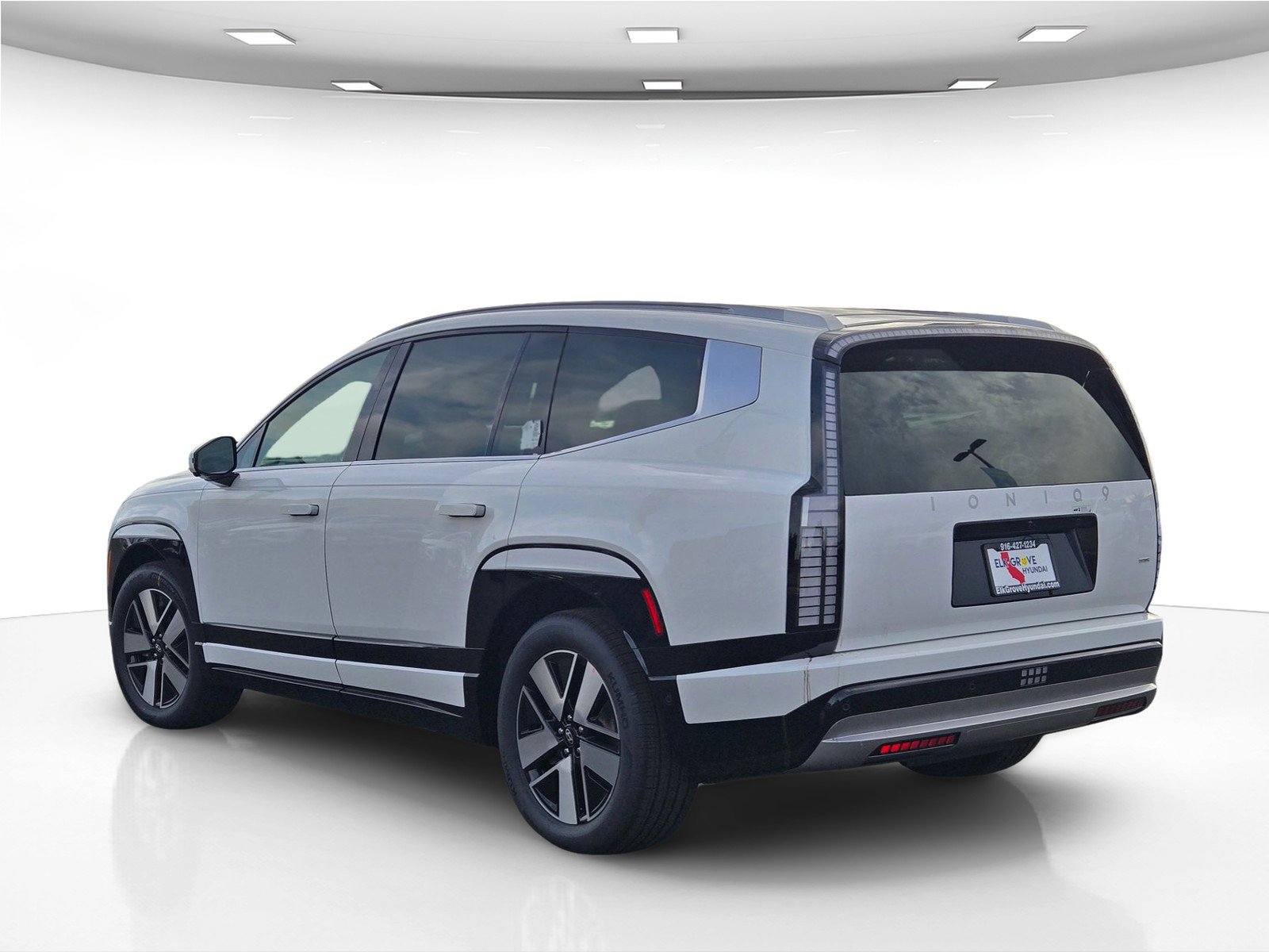 New 2026 Hyundai Ioniq 9 SEL image 9
