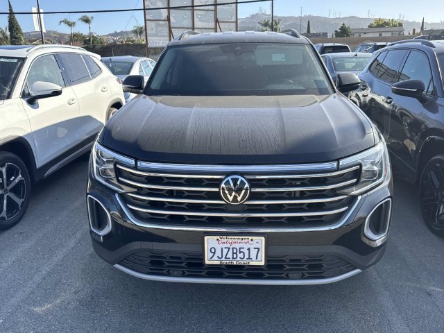 Certified 2024 Volkswagen Atlas SE FWD image 2
