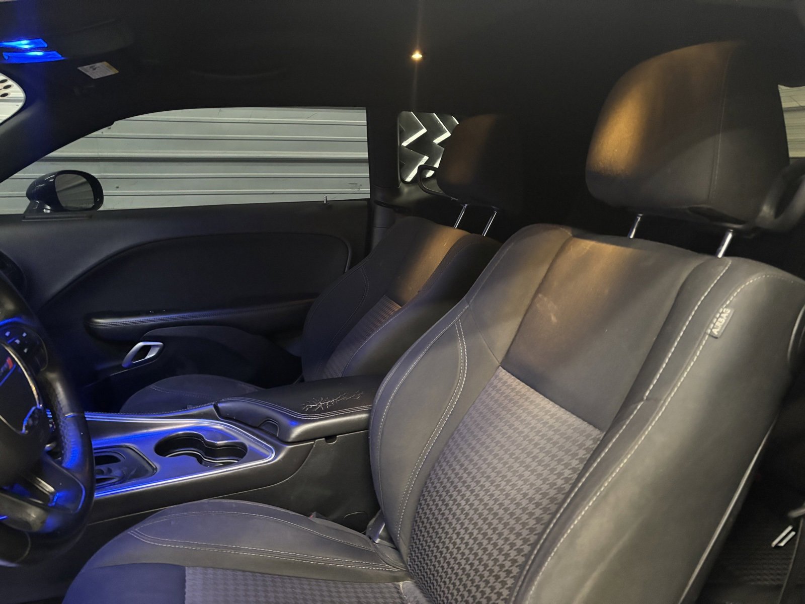 Used 2018 Dodge Challenger SXT image 11