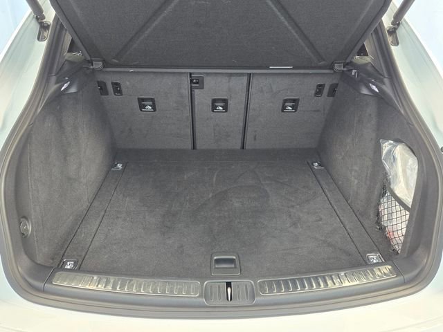 Used 2022 Porsche Macan S image 13