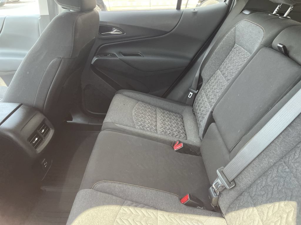 Used 2024 Chevrolet Equinox LT FWD image 4