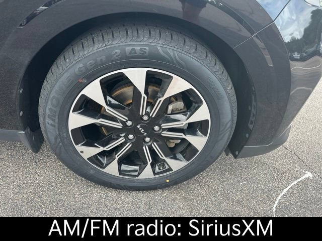 Certified 2022 Kia Carnival EX FWD image 5