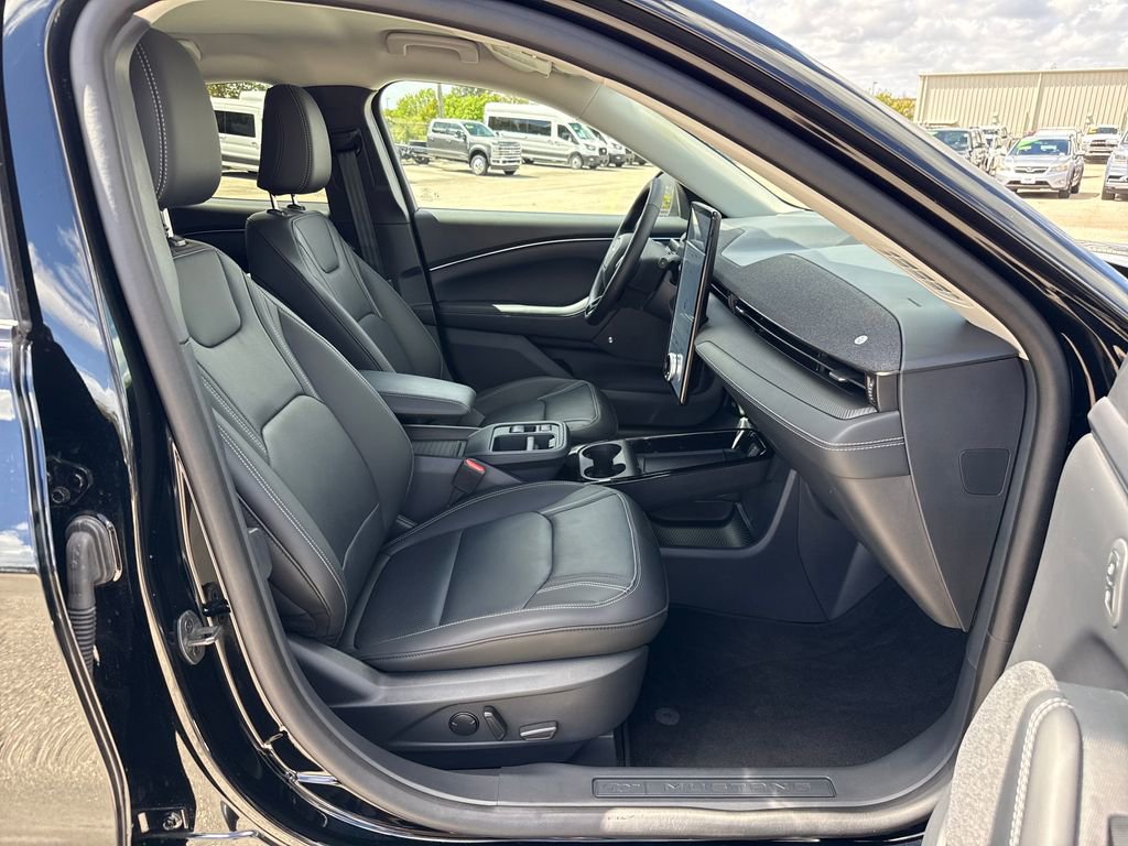 Certified 2025 Ford Mustang Mach-E Premium image 28