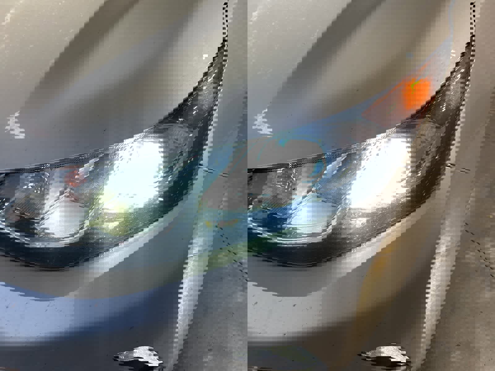 Used 2018 Chevrolet Volt LT w/ Comfort Package image 2