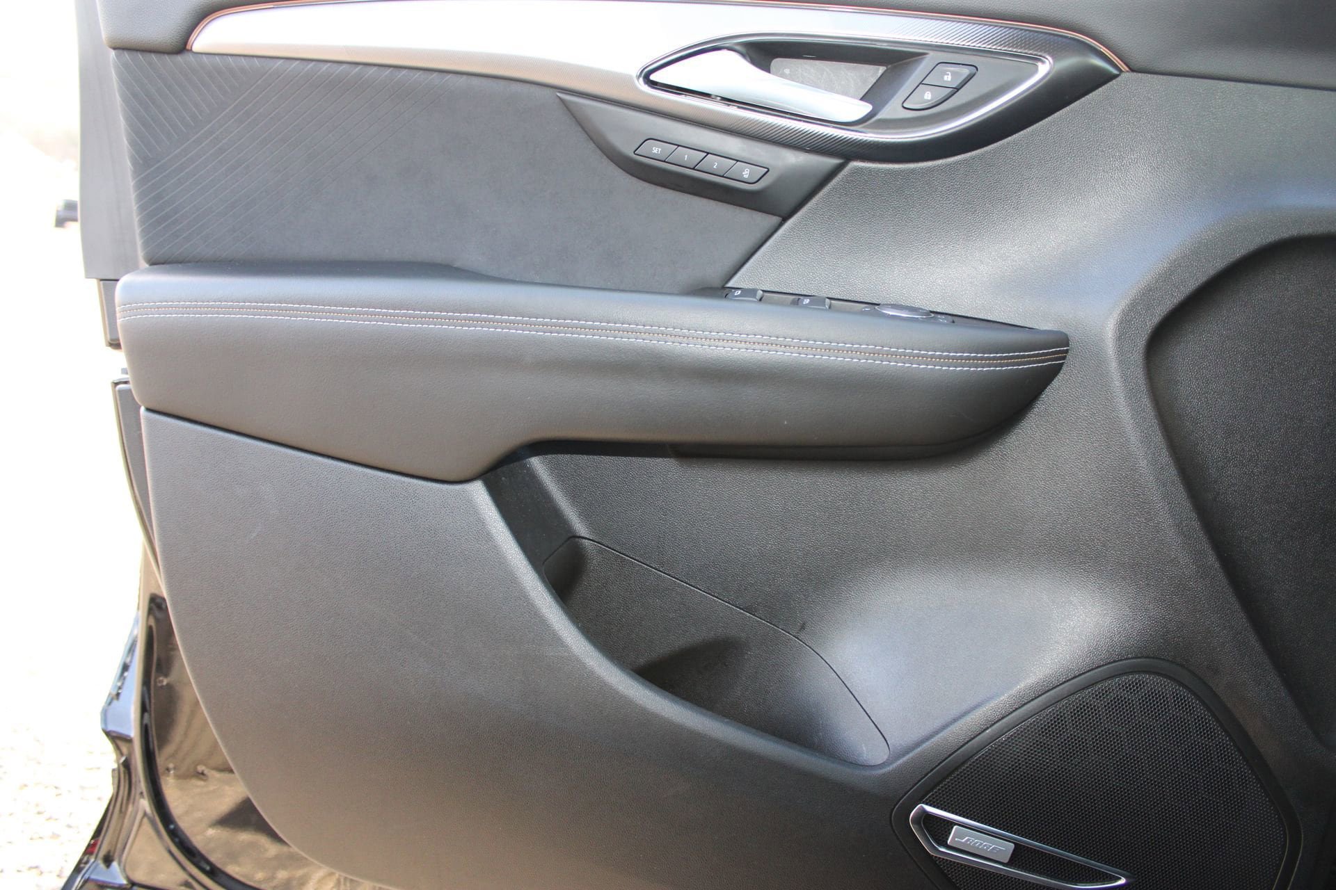 Used 2025 Buick Envision Sport Touring image 13