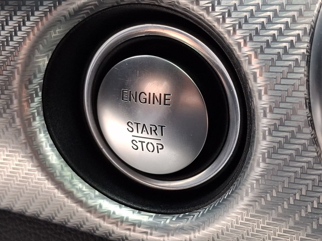 Used 2014 Mercedes-Benz GLK 350 4MATIC image 26