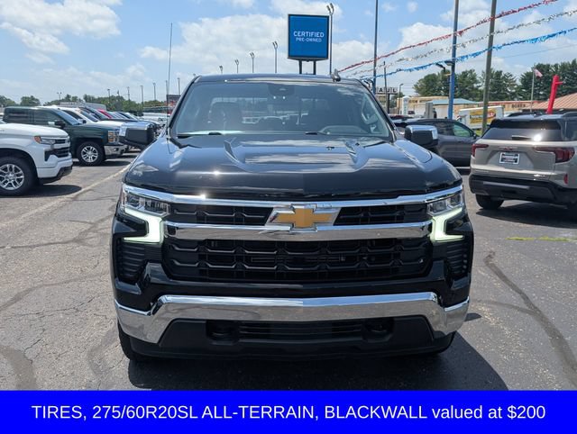 Used 2024 Chevrolet Silverado 1500 LT AWD/4WD image 2