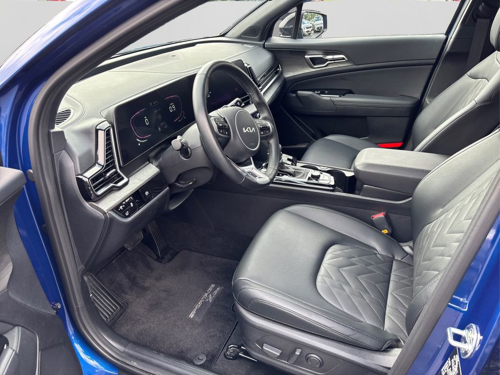 Used 2025 Kia Sportage X-Line w/ Premium Package image 9